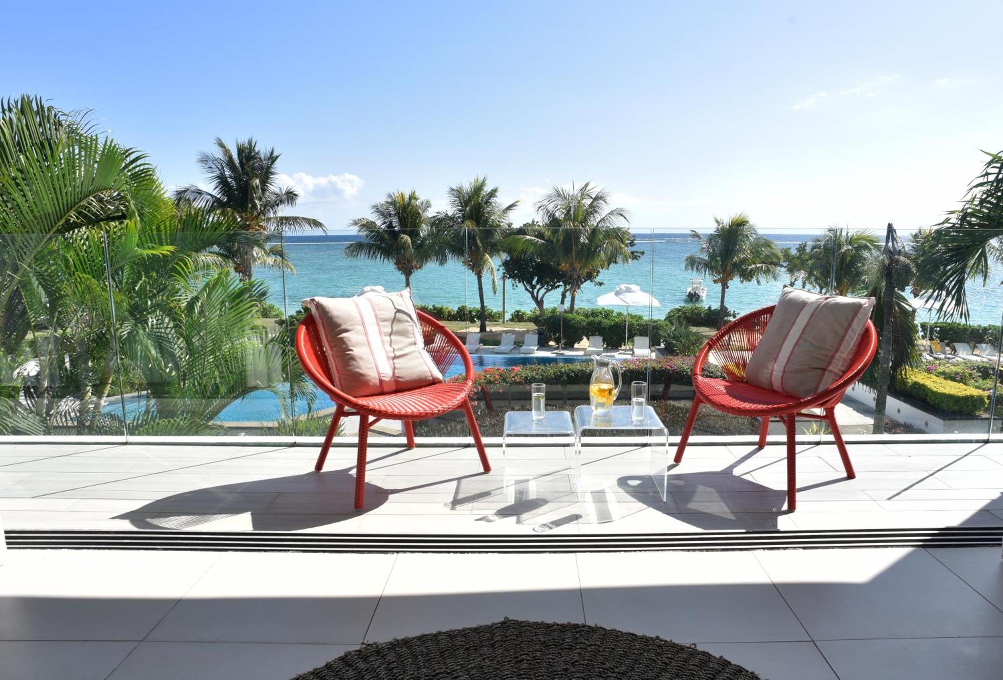 Cap Ouest Beachfront Luxury Penthouse & Apartment Flic en Flac ภายนอก รูปภาพ